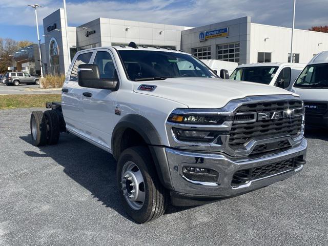 2026 RAM Ram 5500 Chassis Cab RAM 5500 TRADESMAN CHASSIS CREW CAB 4X4 60 CA 2026 RAM Ram 5500 Chassis Cab RAM 5500 TRADESMAN CHASSIS CREW CAB 4X4 60 CA