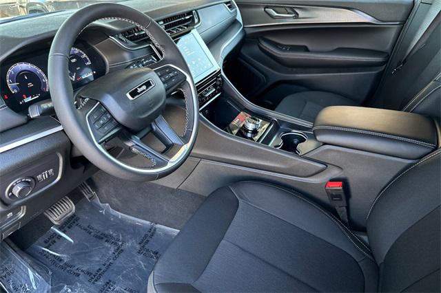 2025 Jeep Grand Cherokee GRAND CHEROKEE LAREDO X 4X2 2025 Jeep Grand Cherokee GRAND CHEROKEE LAREDO X 4X2