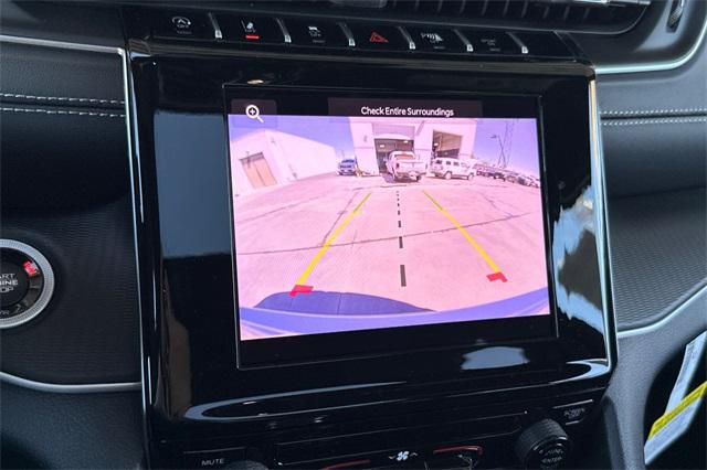 2025 Jeep Grand Cherokee GRAND CHEROKEE LAREDO X 4X2 2025 Jeep Grand Cherokee GRAND CHEROKEE LAREDO X 4X2