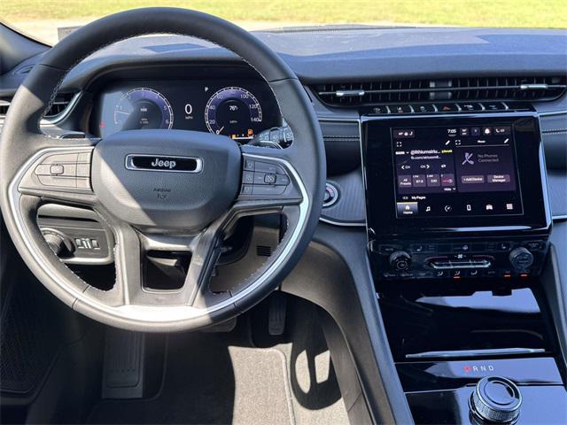 2025 Jeep Grand Cherokee GRAND CHEROKEE L ALTITUDE 4X4