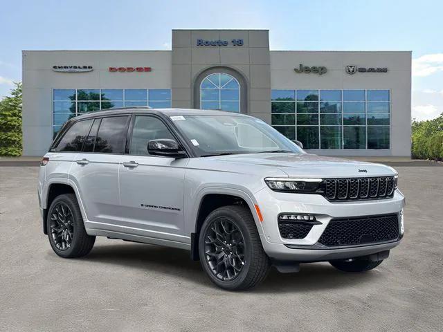 2025 Jeep Grand Cherokee GRAND CHEROKEE SUMMIT 4X4