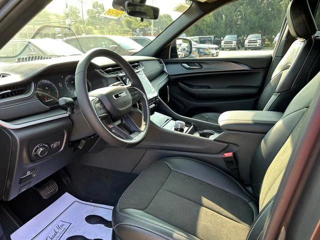 2025 Jeep Grand Cherokee Altitude X 4x4