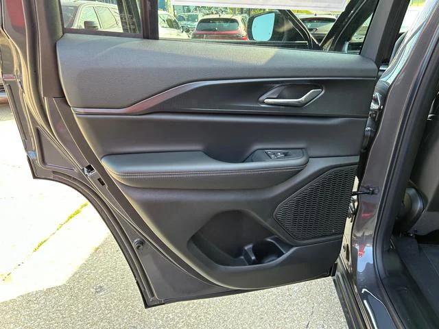 2025 Jeep Grand Cherokee Altitude X 4x4