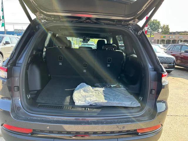 2025 Jeep Grand Cherokee Altitude X 4x4