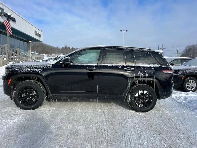 2025 Jeep Grand Cherokee Altitude X 4x4