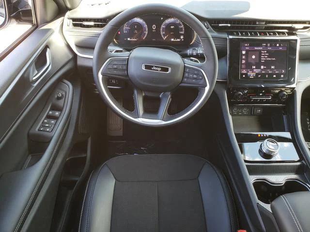 2025 Jeep Grand Cherokee Altitude X 4x4