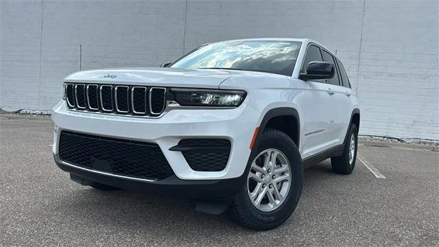 2025 Jeep Grand Cherokee GRAND CHEROKEE LAREDO 4X4 2025 Jeep Grand Cherokee GRAND CHEROKEE LAREDO 4X4