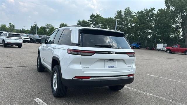 2025 Jeep Grand Cherokee GRAND CHEROKEE LAREDO 4X4 2025 Jeep Grand Cherokee GRAND CHEROKEE LAREDO 4X4