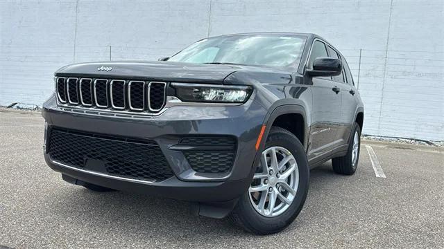 2025 Jeep Grand Cherokee GRAND CHEROKEE LAREDO X 4X4 2025 Jeep Grand Cherokee GRAND CHEROKEE LAREDO X 4X4