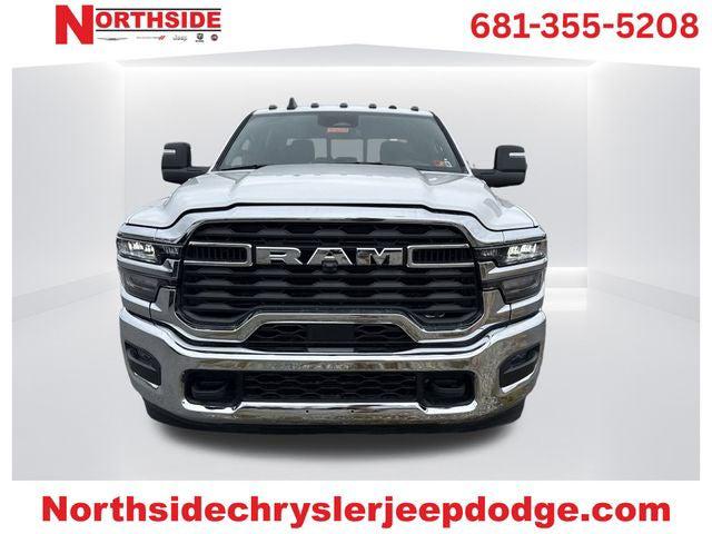 2026 RAM Ram 3500 Chassis Cab RAM 3500 TRADESMAN CREW CAB CHASSIS 4X4 60 CA 2026 RAM Ram 3500 Chassis Cab RAM 3500 TRADESMAN CREW CAB CHASSIS 4X4 60 CA