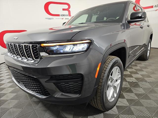 2025 Jeep Grand Cherokee GRAND CHEROKEE LAREDO X 4X4 2025 Jeep Grand Cherokee GRAND CHEROKEE LAREDO X 4X4