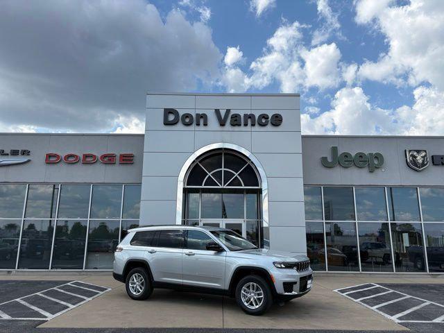2025 Jeep Grand Cherokee GRAND CHEROKEE L LAREDO 4X4