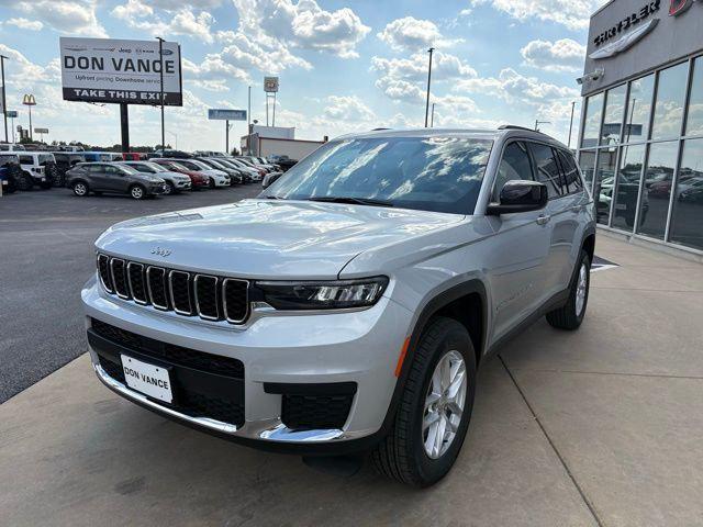 2025 Jeep Grand Cherokee GRAND CHEROKEE L LAREDO 4X4