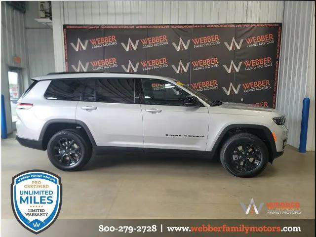 2025 Jeep Grand Cherokee GRAND CHEROKEE L ALTITUDE X 4X4