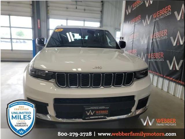 2025 Jeep Grand Cherokee GRAND CHEROKEE L LAREDO X 4X4