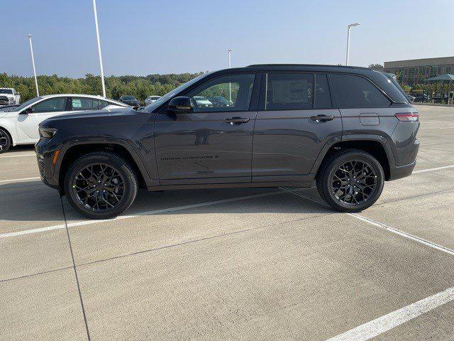 2025 Jeep Grand Cherokee GRAND CHEROKEE SUMMIT 4X4
