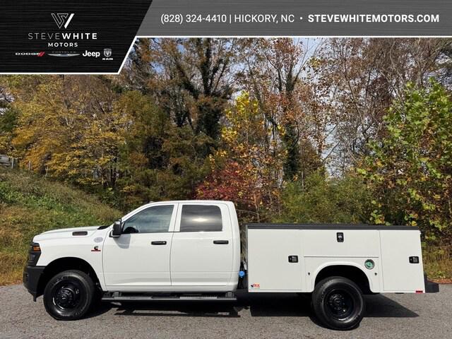 2026 RAM Ram 3500 Chassis Cab RAM 3500 TRADESMAN CREW CAB CHASSIS 4X4 60 CA 2026 RAM Ram 3500 Chassis Cab RAM 3500 TRADESMAN CREW CAB CHASSIS 4X4 60 CA