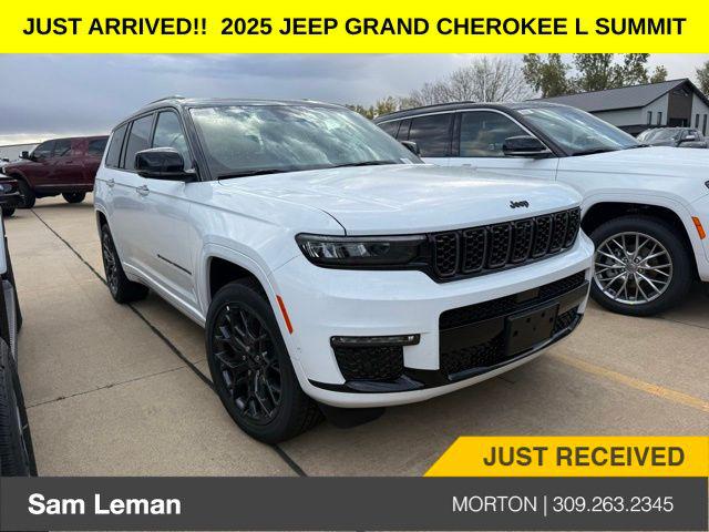 2025 Jeep Grand Cherokee GRAND CHEROKEE L SUMMIT 4X4