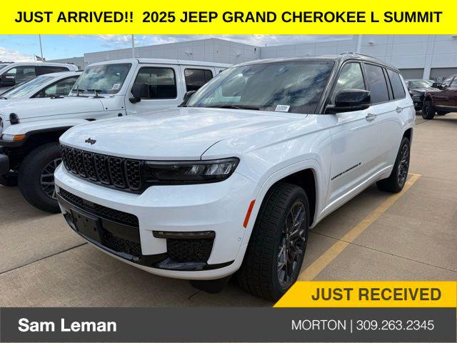 2025 Jeep Grand Cherokee GRAND CHEROKEE L SUMMIT 4X4