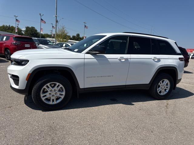 2025 Jeep Grand Cherokee GRAND CHEROKEE LAREDO 4X2