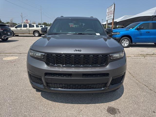 2025 Jeep Grand Cherokee GRAND CHEROKEE L ALTITUDE 4X4
