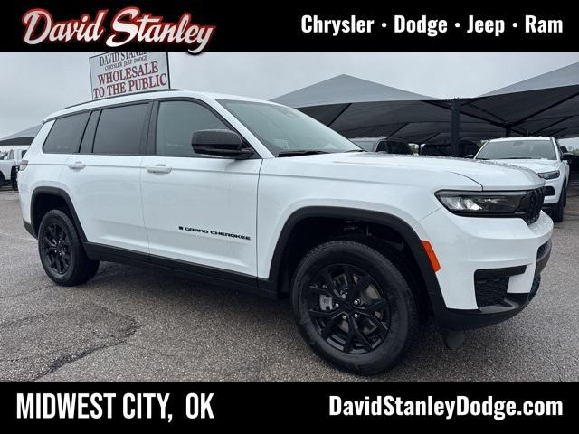 2025 Jeep Grand Cherokee GRAND CHEROKEE L ALTITUDE 4X4