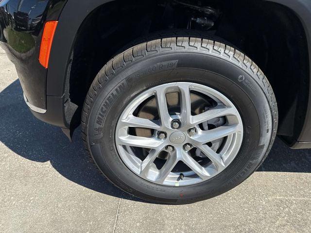 2025 Jeep Grand Cherokee GRAND CHEROKEE L LAREDO X 4X4
