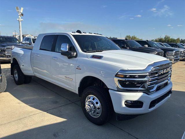 2026 RAM Ram 3500 RAM 3500 LARAMIE MEGA CAB 4X4 64 BOX 2026 RAM Ram 3500 RAM 3500 LARAMIE MEGA CAB 4X4 64 BOX