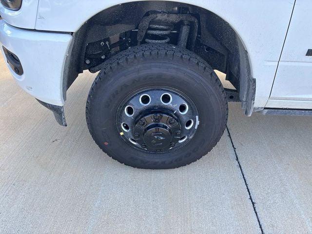 2026 RAM Ram 3500 RAM 3500 LARAMIE MEGA CAB 4X4 64 BOX 2026 RAM Ram 3500 RAM 3500 LARAMIE MEGA CAB 4X4 64 BOX