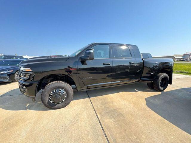 2026 RAM Ram 3500 RAM 3500 LARAMIE MEGA CAB 4X4 64 BOX 2026 RAM Ram 3500 RAM 3500 LARAMIE MEGA CAB 4X4 64 BOX