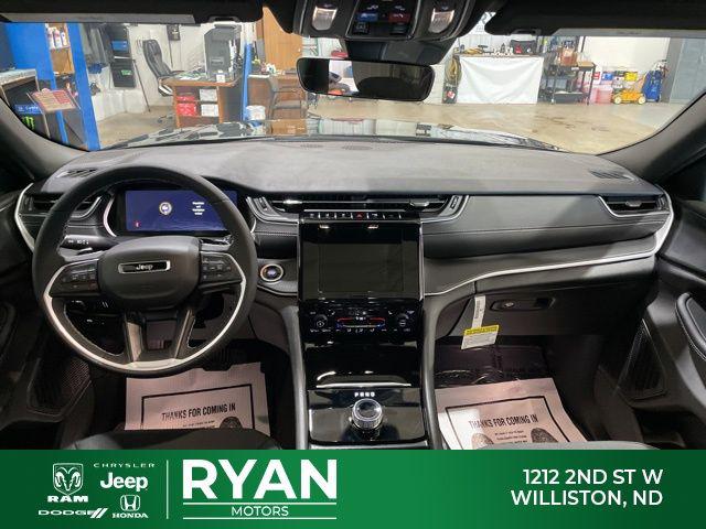 2025 Jeep Grand Cherokee GRAND CHEROKEE LAREDO X 4X4 2025 Jeep Grand Cherokee GRAND CHEROKEE LAREDO X 4X4