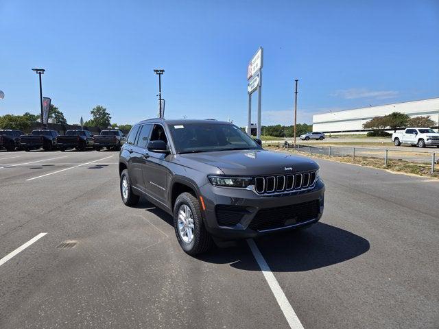 2025 Jeep Grand Cherokee GRAND CHEROKEE LAREDO 4X2 2025 Jeep Grand Cherokee GRAND CHEROKEE LAREDO 4X2