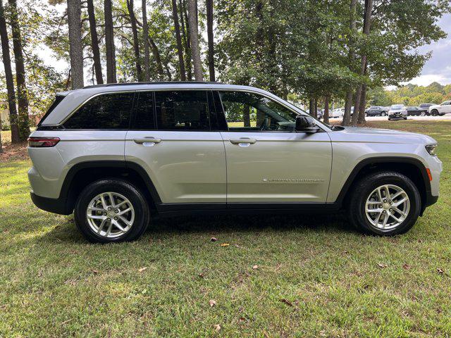 2025 Jeep Grand Cherokee GRAND CHEROKEE LAREDO X 4X4
