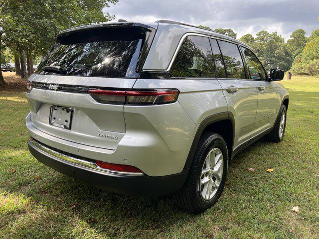 2025 Jeep Grand Cherokee GRAND CHEROKEE LAREDO X 4X4