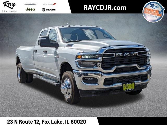2026 RAM Ram 3500 RAM 3500 TRADESMAN CREW CAB 4X4 8 BOX