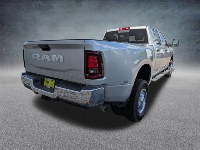 2026 RAM Ram 3500 RAM 3500 TRADESMAN CREW CAB 4X4 8 BOX
