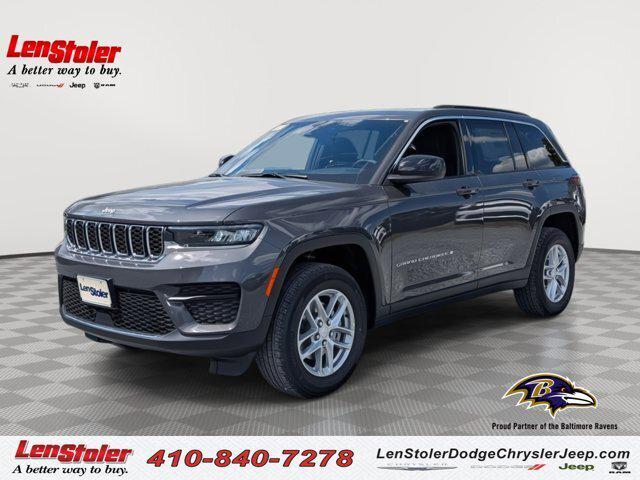 2025 Jeep Grand Cherokee GRAND CHEROKEE LAREDO X 4X4