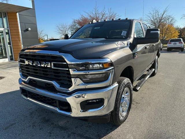 2026 RAM Ram 2500 RAM 2500 TRADESMAN CREW CAB 4X4 64 BOX