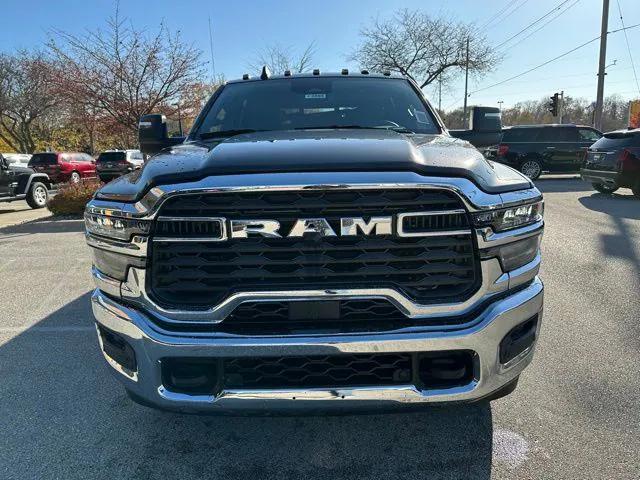 2026 RAM Ram 2500 RAM 2500 TRADESMAN CREW CAB 4X4 64 BOX