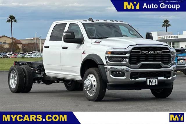 2026 RAM Ram 5500 Chassis Cab RAM 5500 TRADESMAN CHASSIS CREW CAB 4X4 60 CA