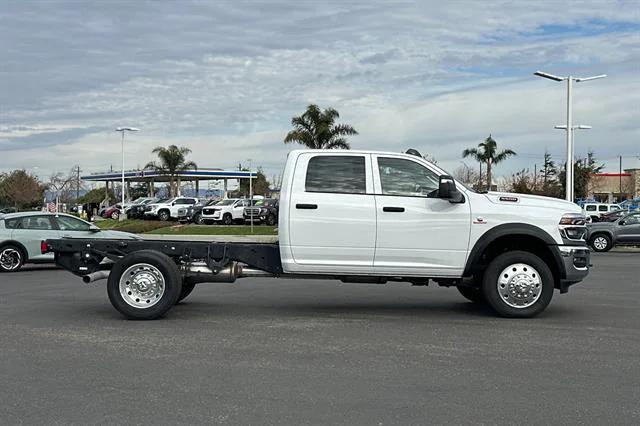 2026 RAM Ram 5500 Chassis Cab RAM 5500 TRADESMAN CHASSIS CREW CAB 4X4 60 CA