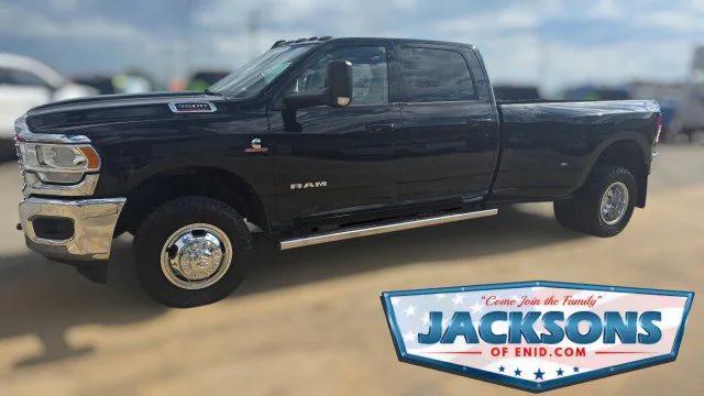 2020 RAM 3500 Big Horn Crew Cab 4x4 8 Box