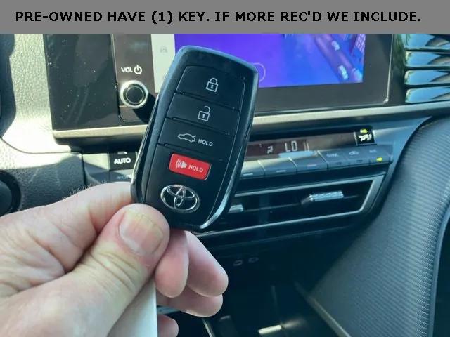 2025 Toyota Camry SE