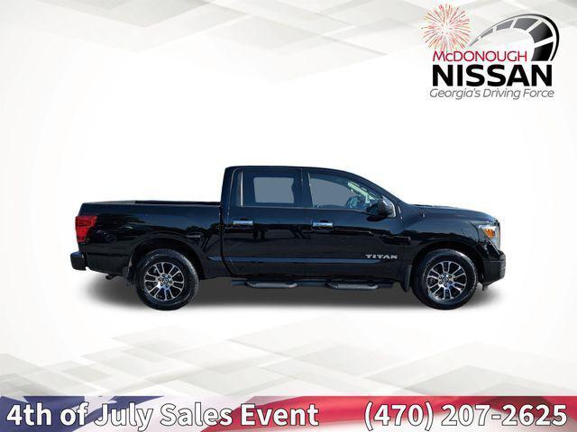 2021 Nissan TITAN Crew Cab SV 4x2