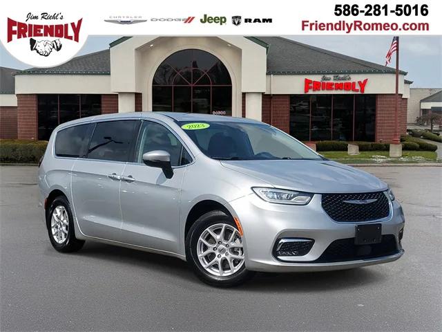 2023 Chrysler Pacifica Touring L