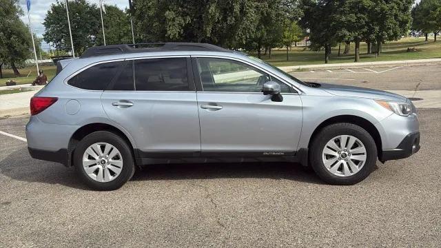 2017 Subaru Outback 2.5i Premium 2017 Subaru Outback 2.5i Premium