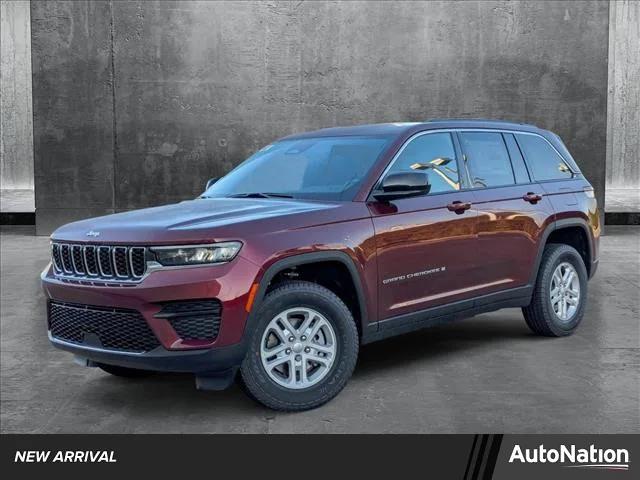 2025 Jeep Grand Cherokee GRAND CHEROKEE LAREDO 4X2