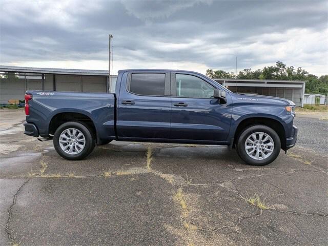 2021 Chevrolet Silverado 1500 4WD Crew Cab Short Bed Custom