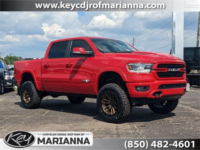 2019 RAM 1500 Laramie Crew Cab 4x4 57 Box