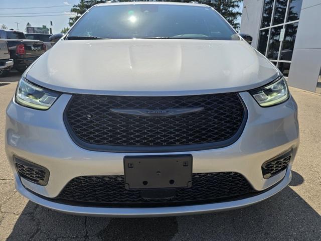 2023 Chrysler Pacifica Limited AWD